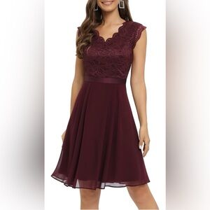 Chic Lace Midi Dress in Deep Burgundy